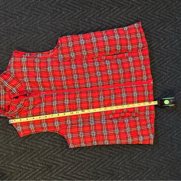 Women’s Red Plaid Puffer Vest - Picture 8 of 13